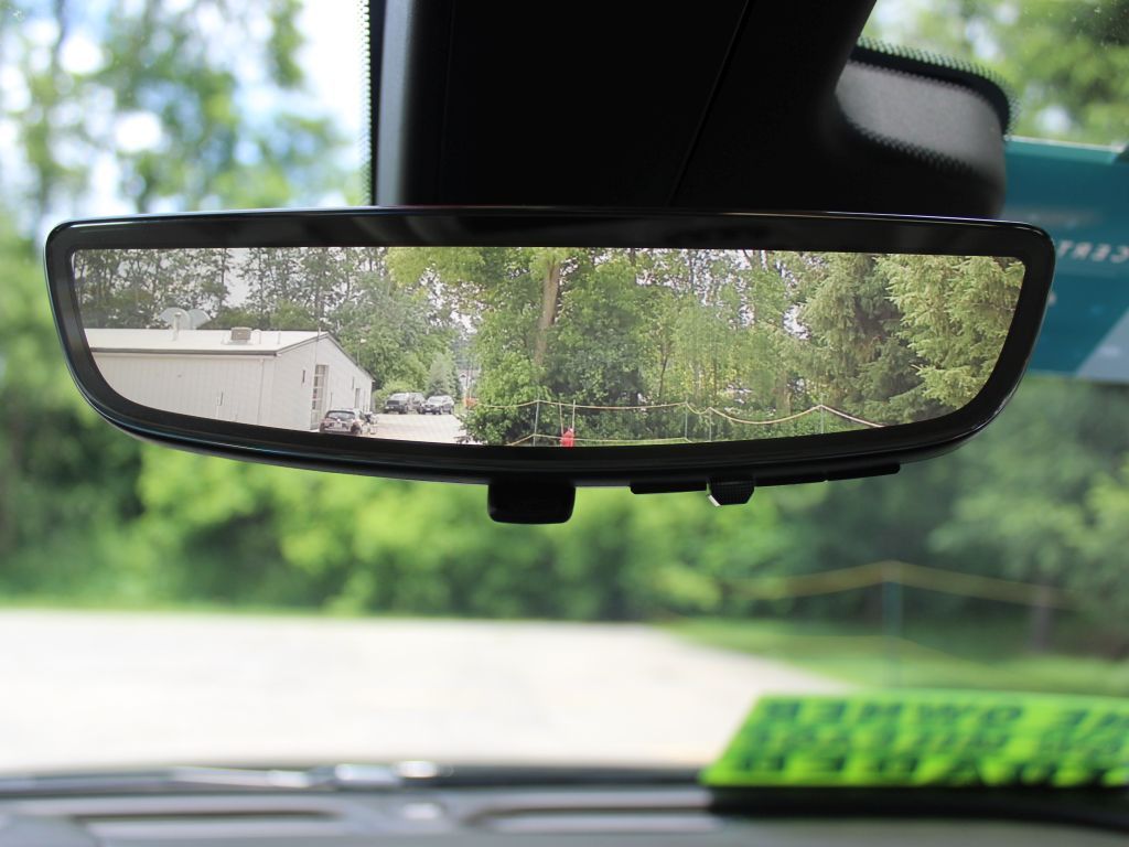Vehicle image 36 of 40