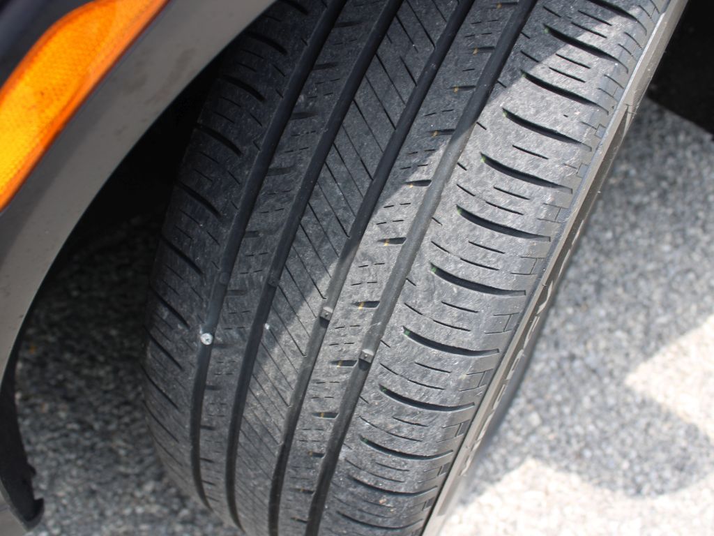 Vehicle image 11 of 40