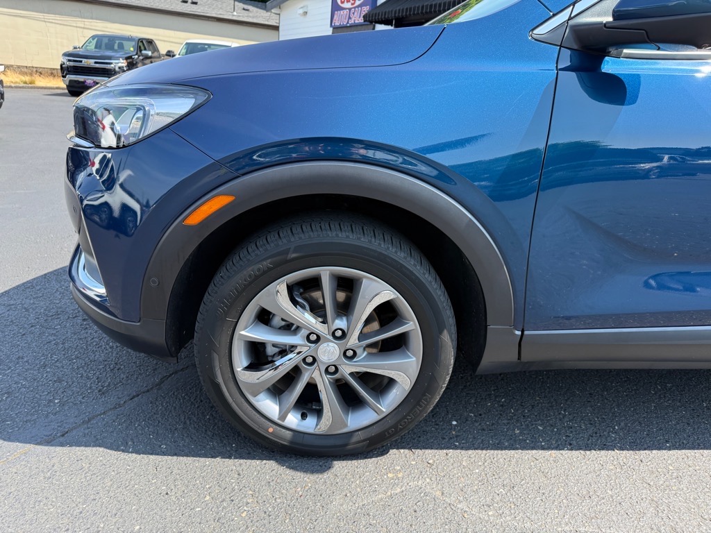 Vehicle image 11 of 33