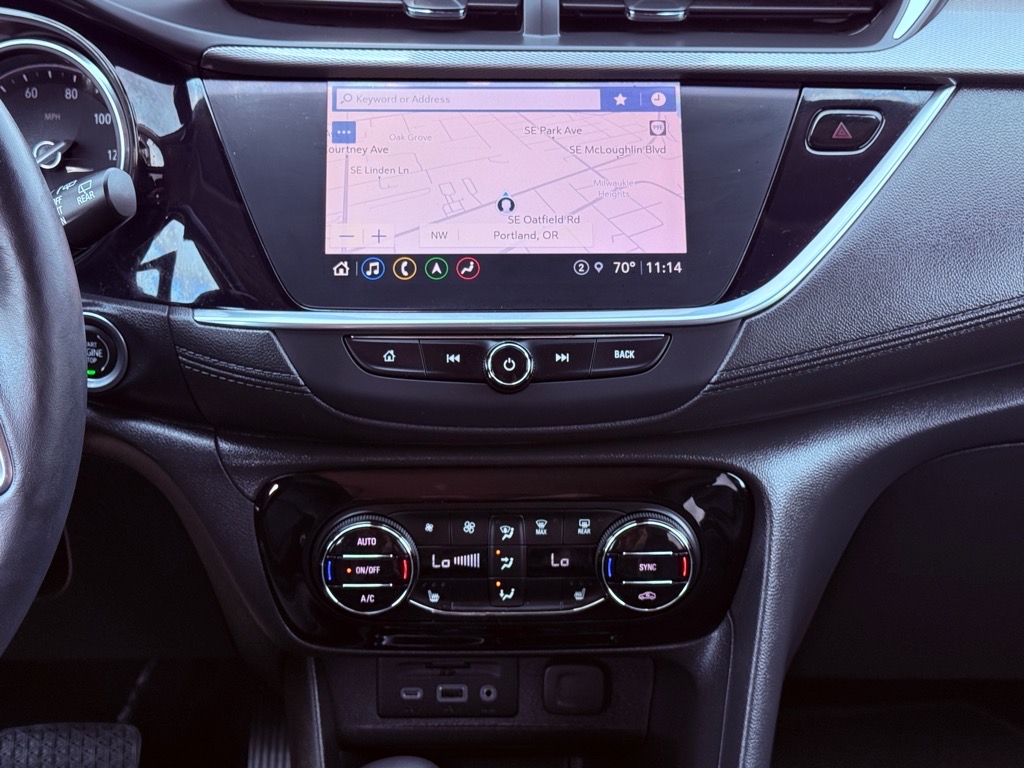 Vehicle image 23 of 33