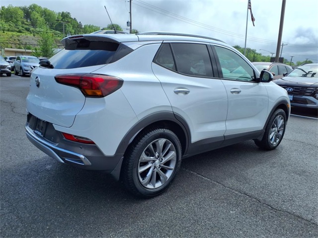 Vehicle image 4 of 27