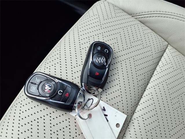 Vehicle image 26 of 27