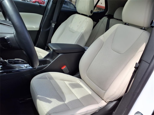 Vehicle image 11 of 27