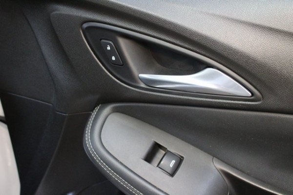 Vehicle image 21 of 21