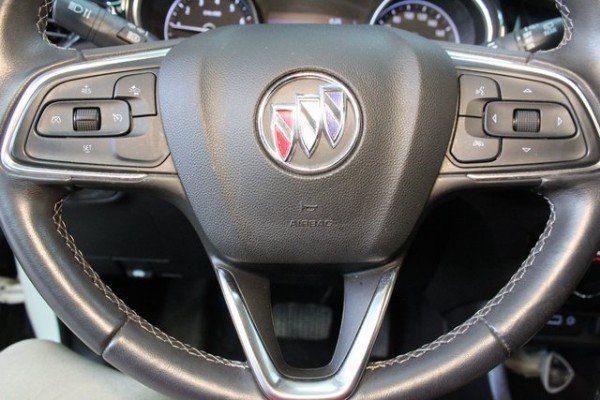 Vehicle image 10 of 21