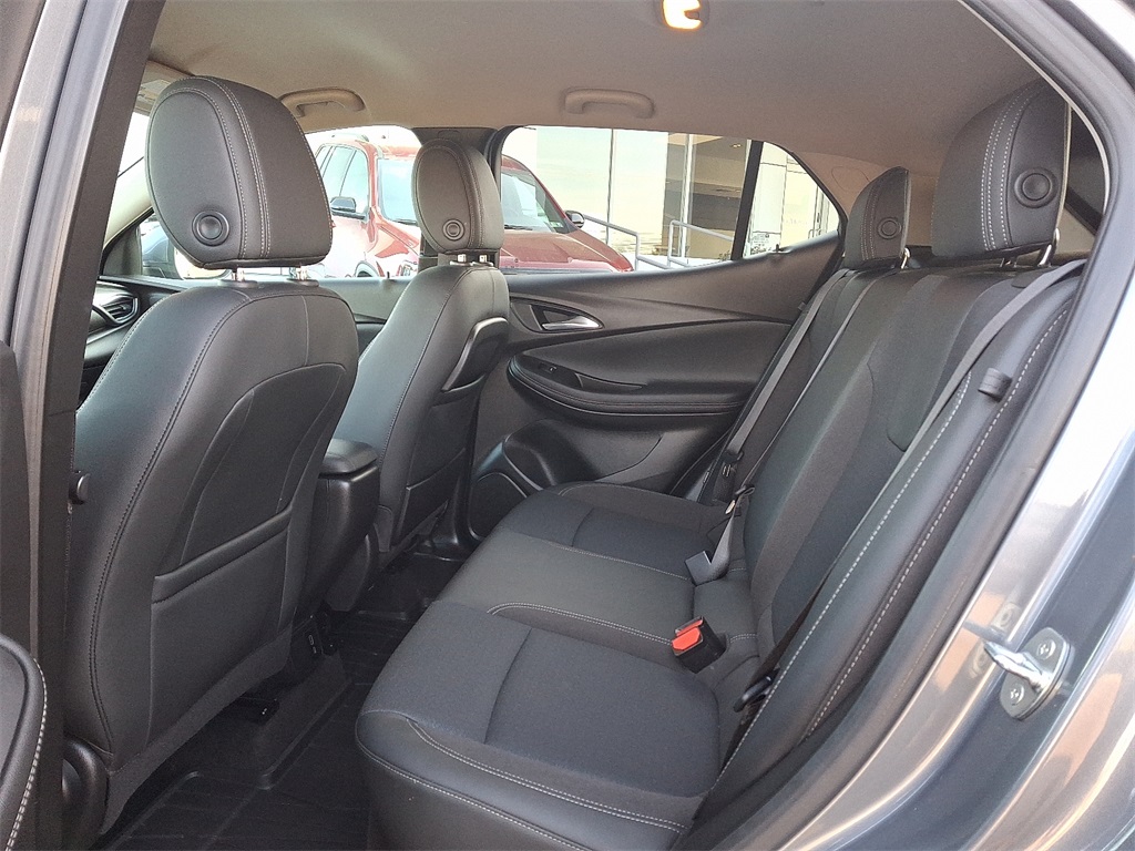 Vehicle image 10 of 30