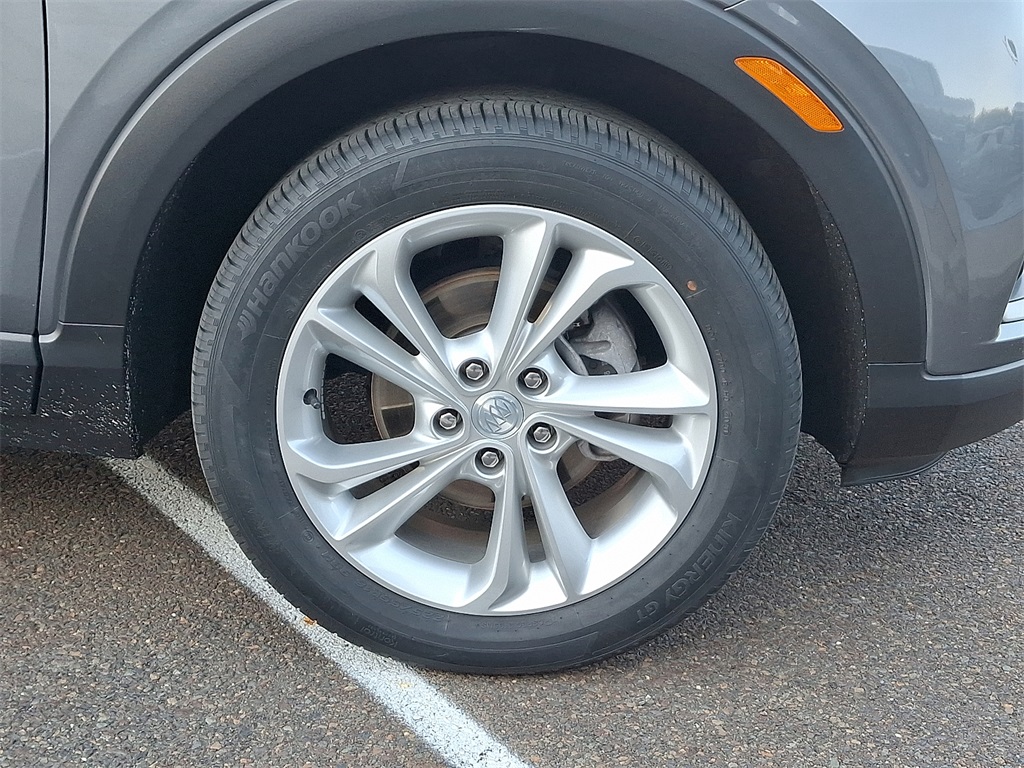 Vehicle image 8 of 30