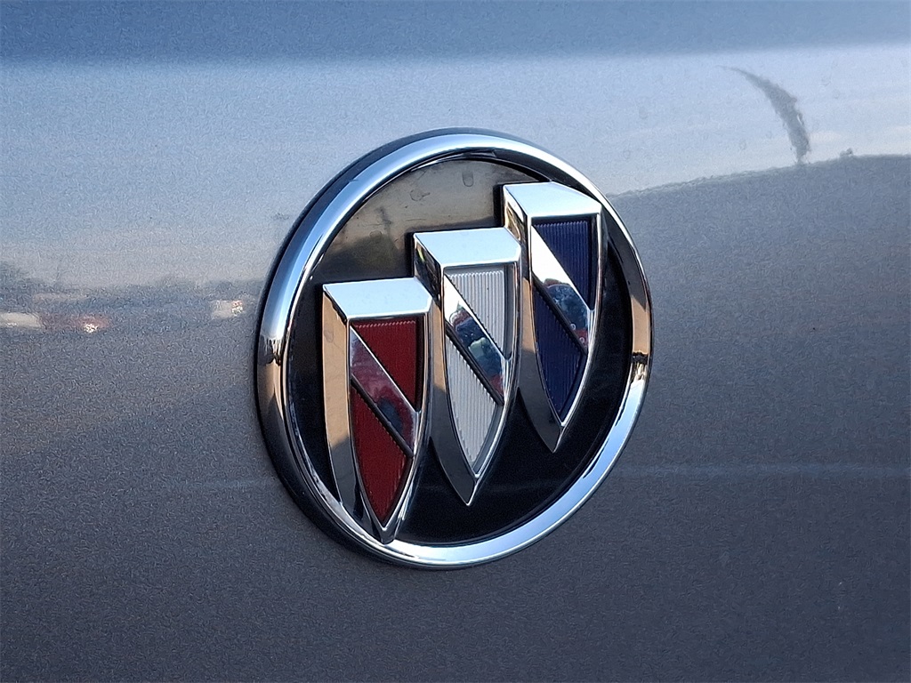 Vehicle image 26 of 30