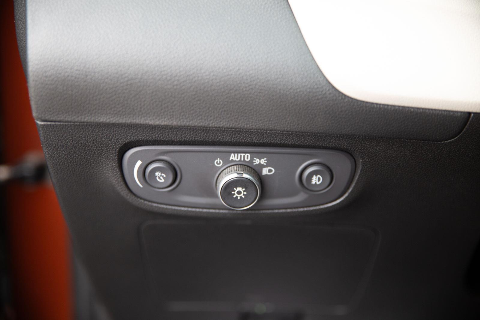 Vehicle image 19 of 25