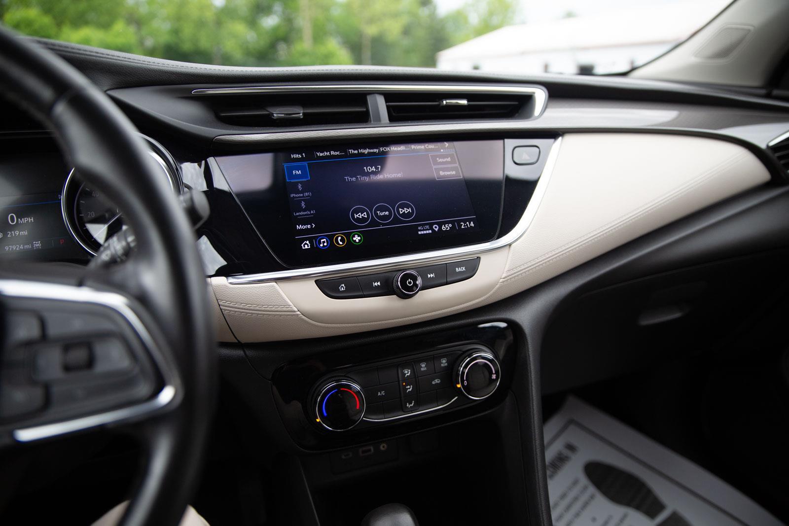 Vehicle image 13 of 25