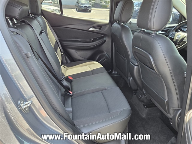 Vehicle image 19 of 27