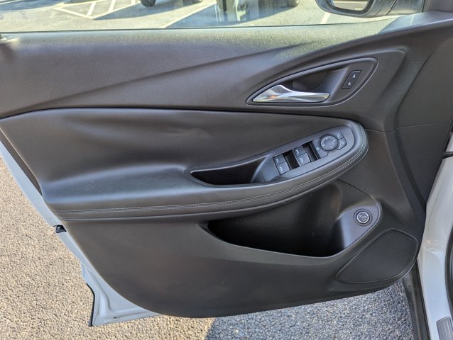 Vehicle image 24 of 25
