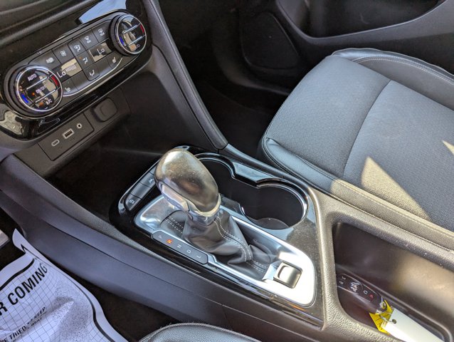 Vehicle image 23 of 25