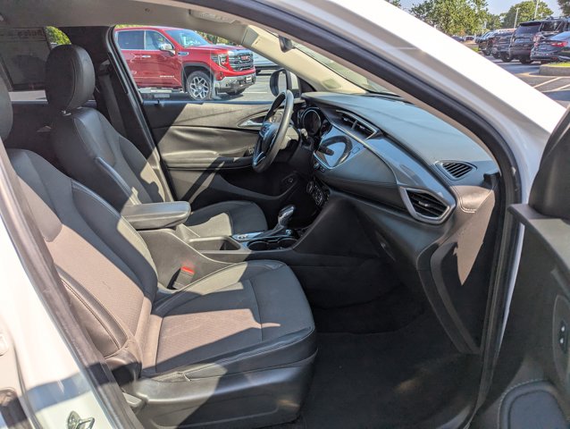 Vehicle image 15 of 25