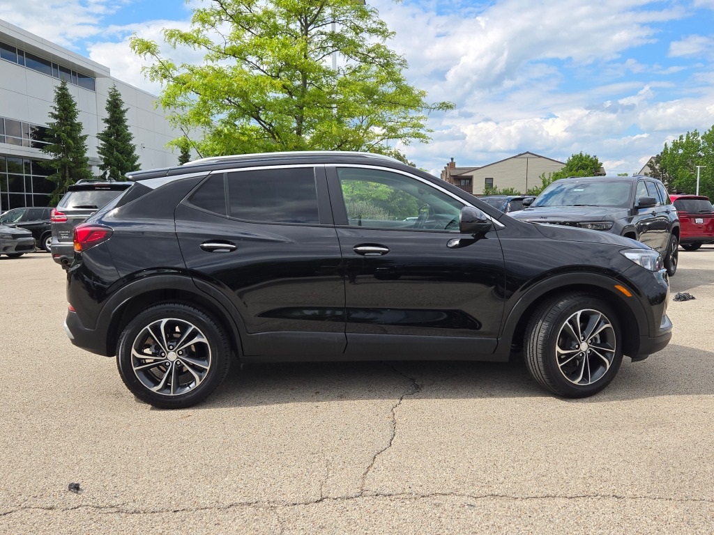 Vehicle image 5 of 33