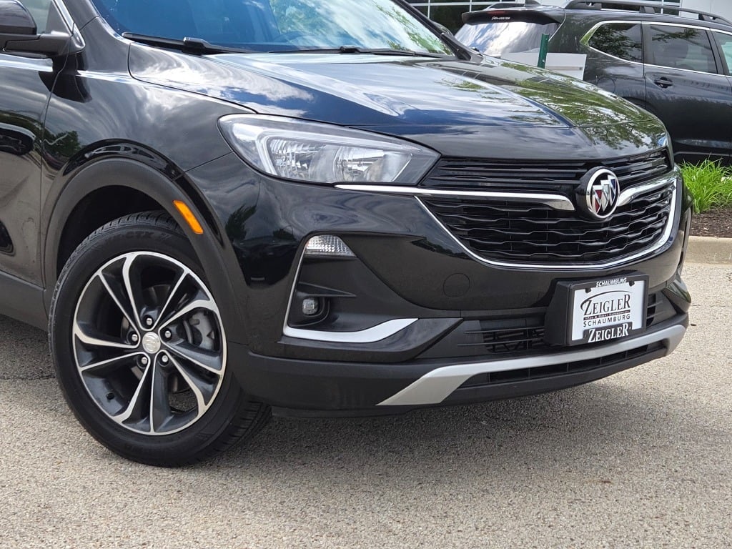 Vehicle image 4 of 33