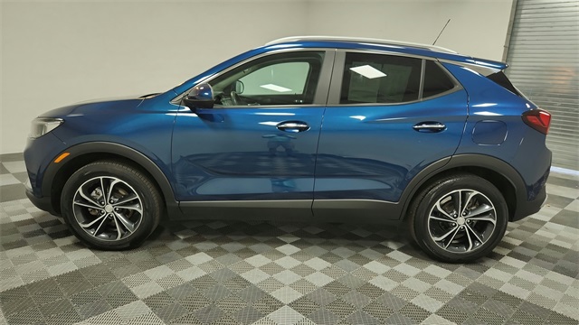 Vehicle image 10 of 25