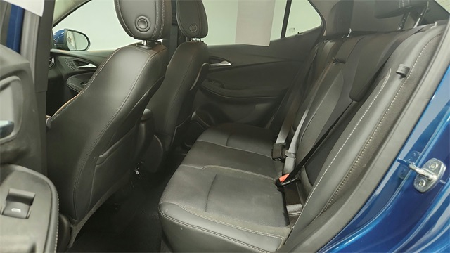 Vehicle image 20 of 25