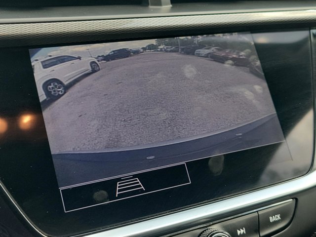 Vehicle image 24 of 32