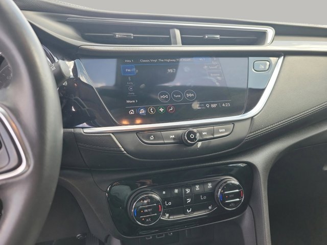 Vehicle image 22 of 32