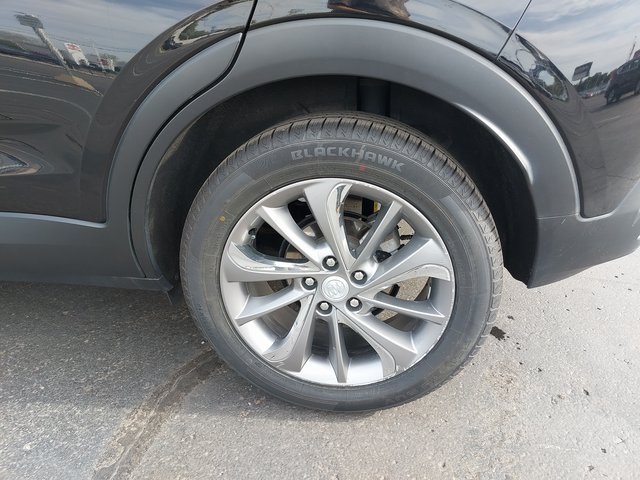 Vehicle image 32 of 35