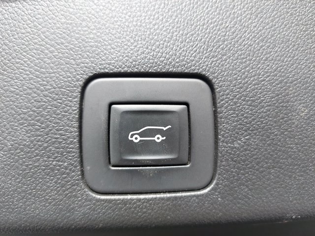 Vehicle image 12 of 35