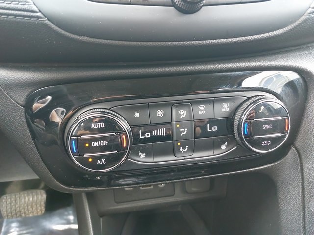 Vehicle image 20 of 35