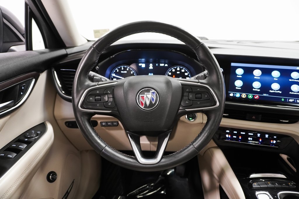 Vehicle image 23 of 34