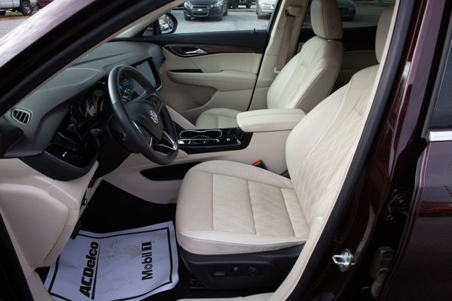 Vehicle image 18 of 23