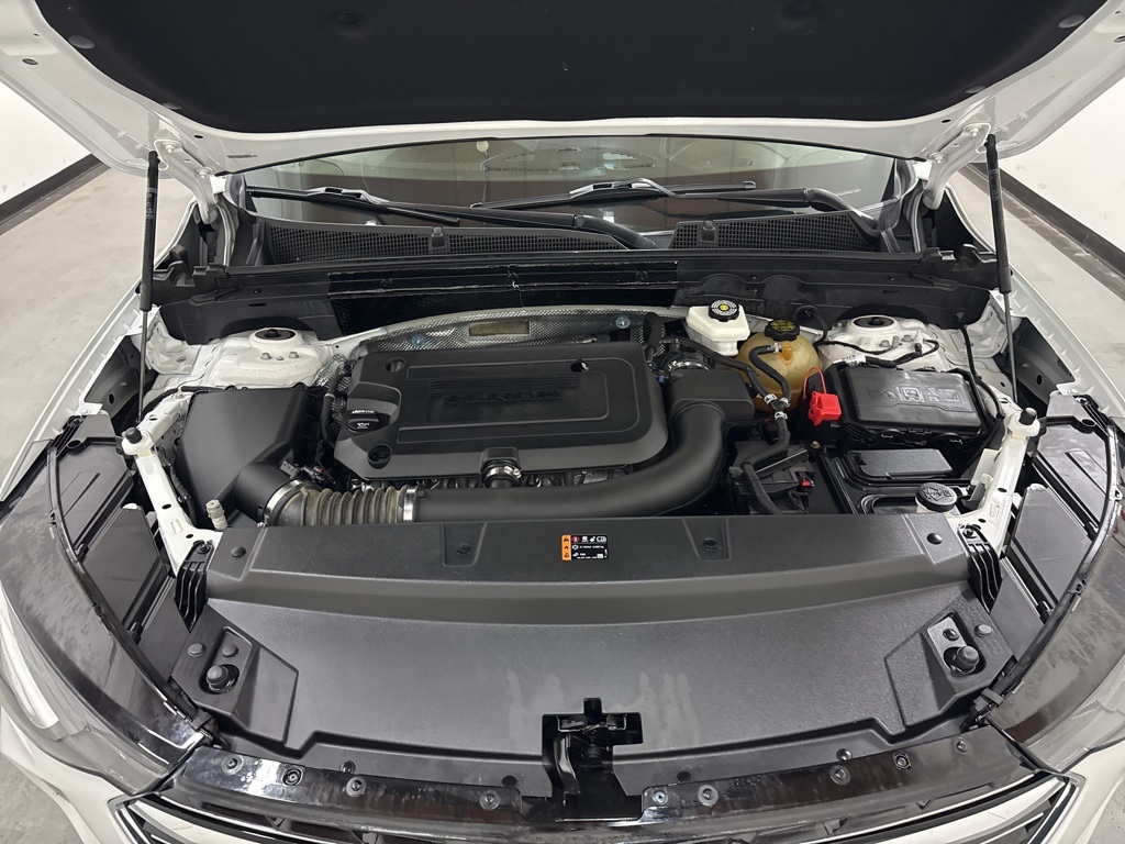 Vehicle image 13 of 62