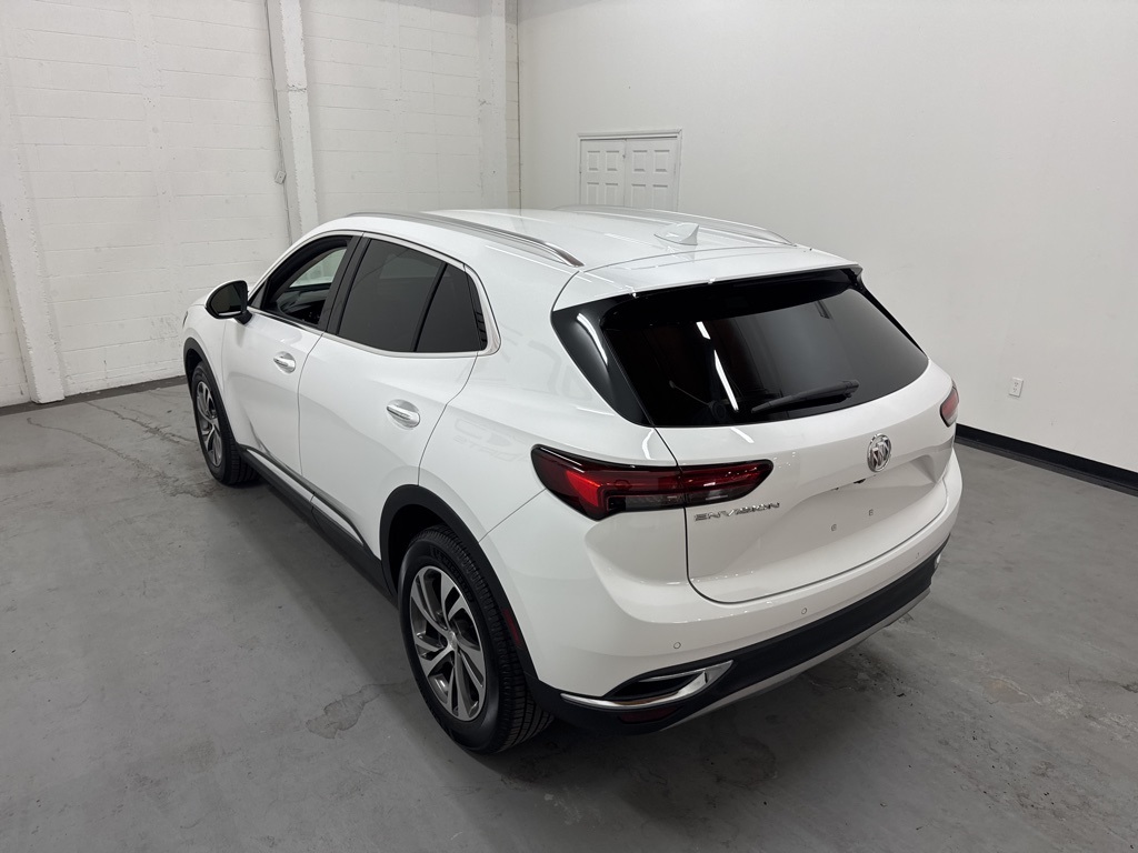 Vehicle image 10 of 62