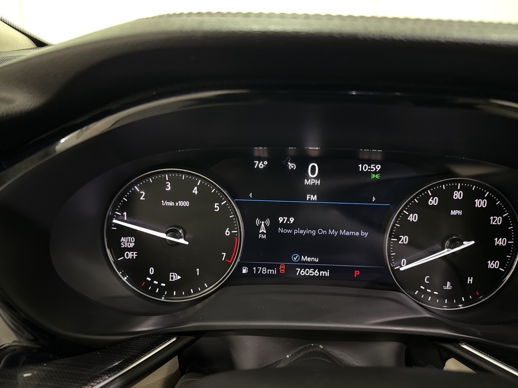 Vehicle image 43 of 62