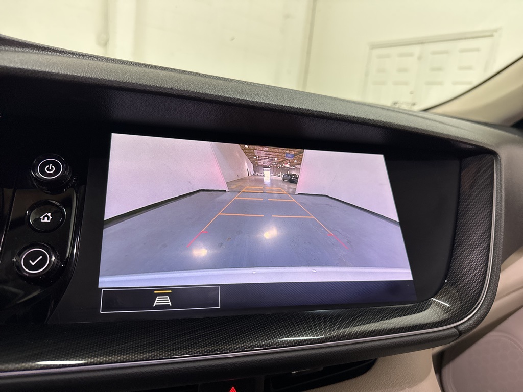 Vehicle image 45 of 62