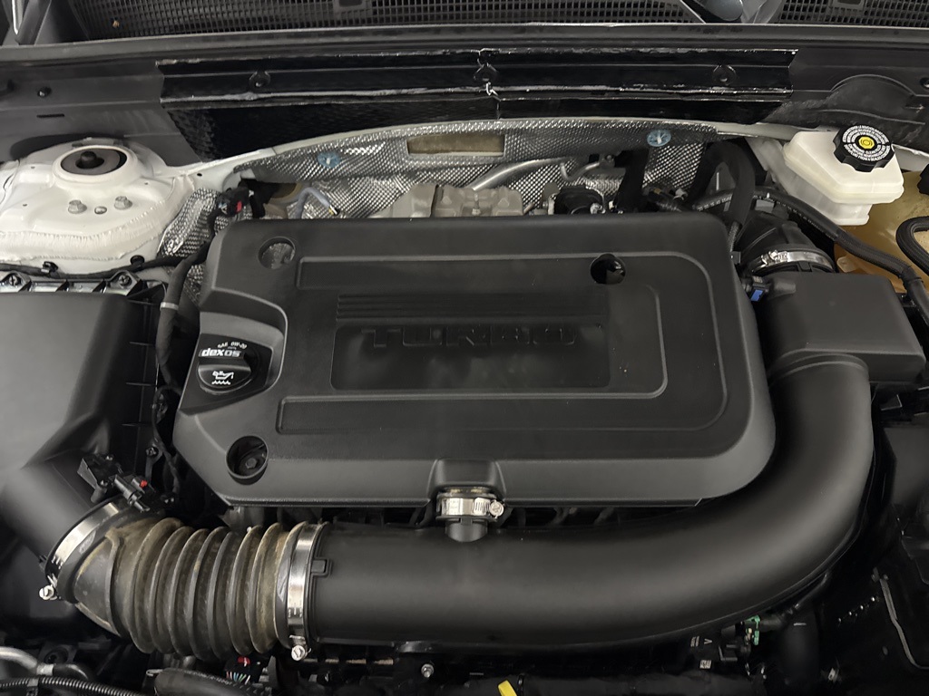 Vehicle image 14 of 62