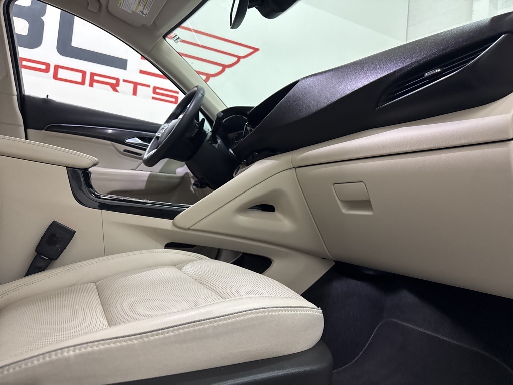 Vehicle image 56 of 62