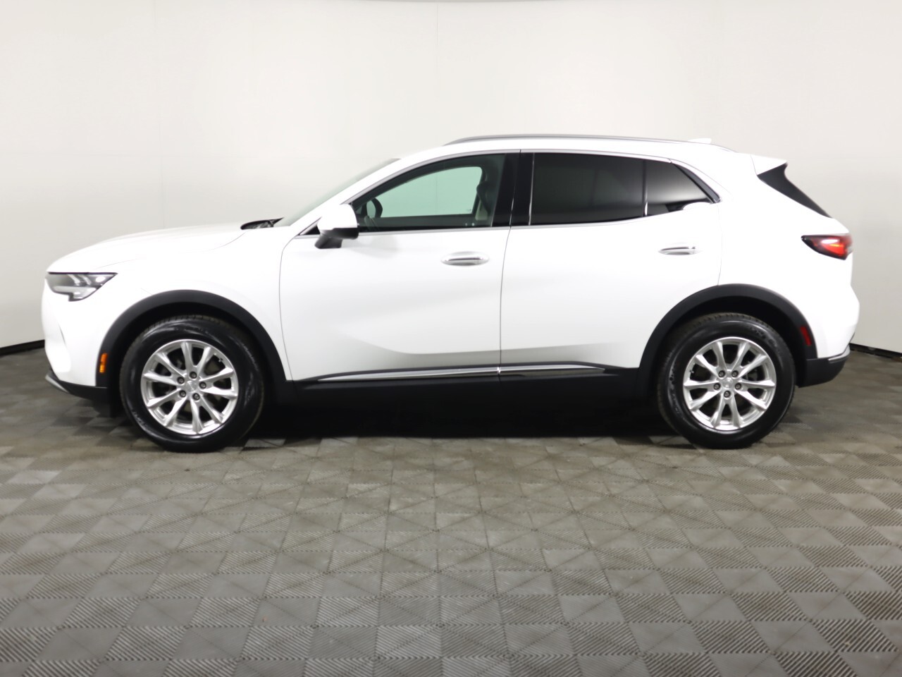 Vehicle image 7 of 40
