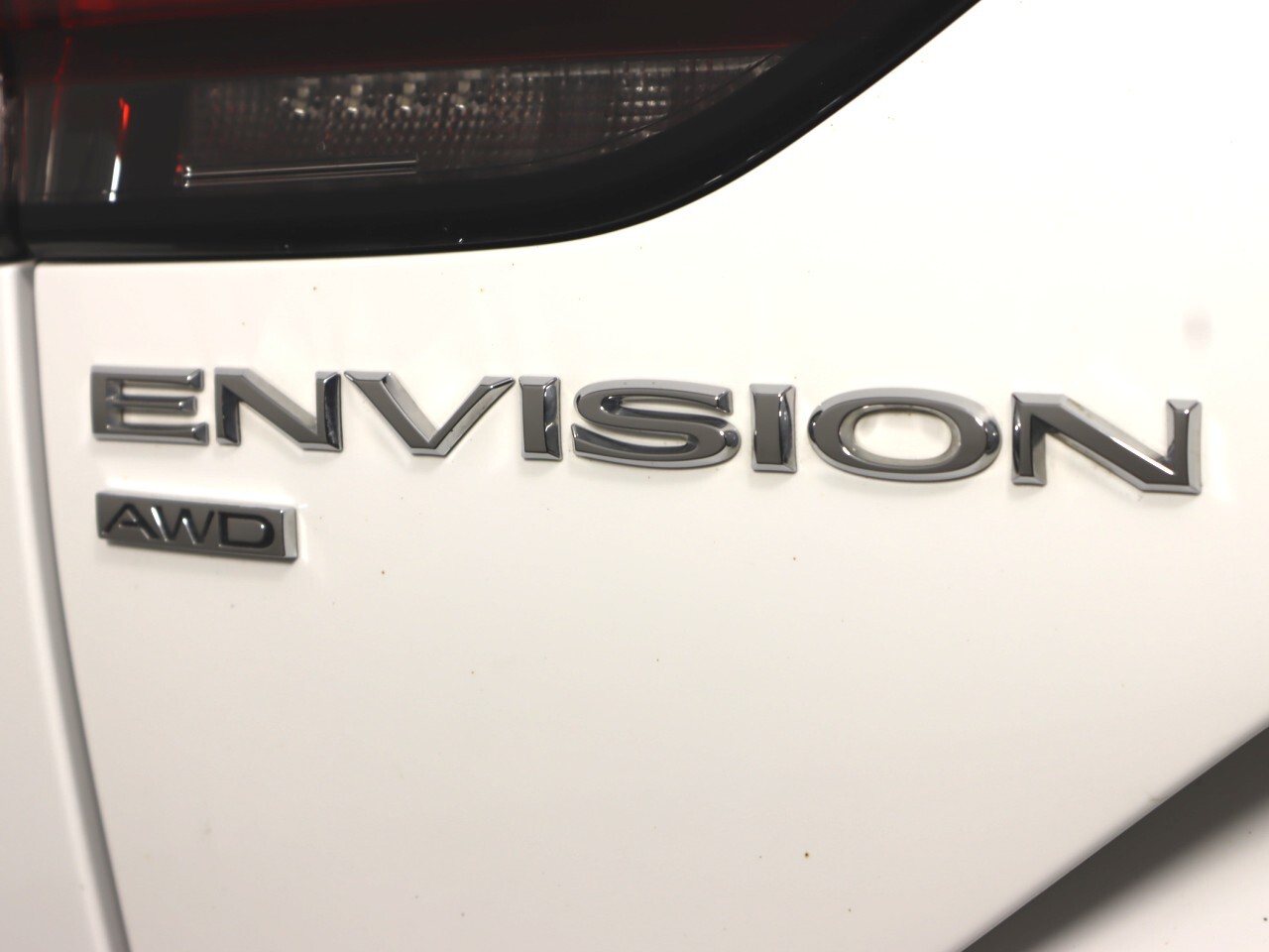 Vehicle image 33 of 40