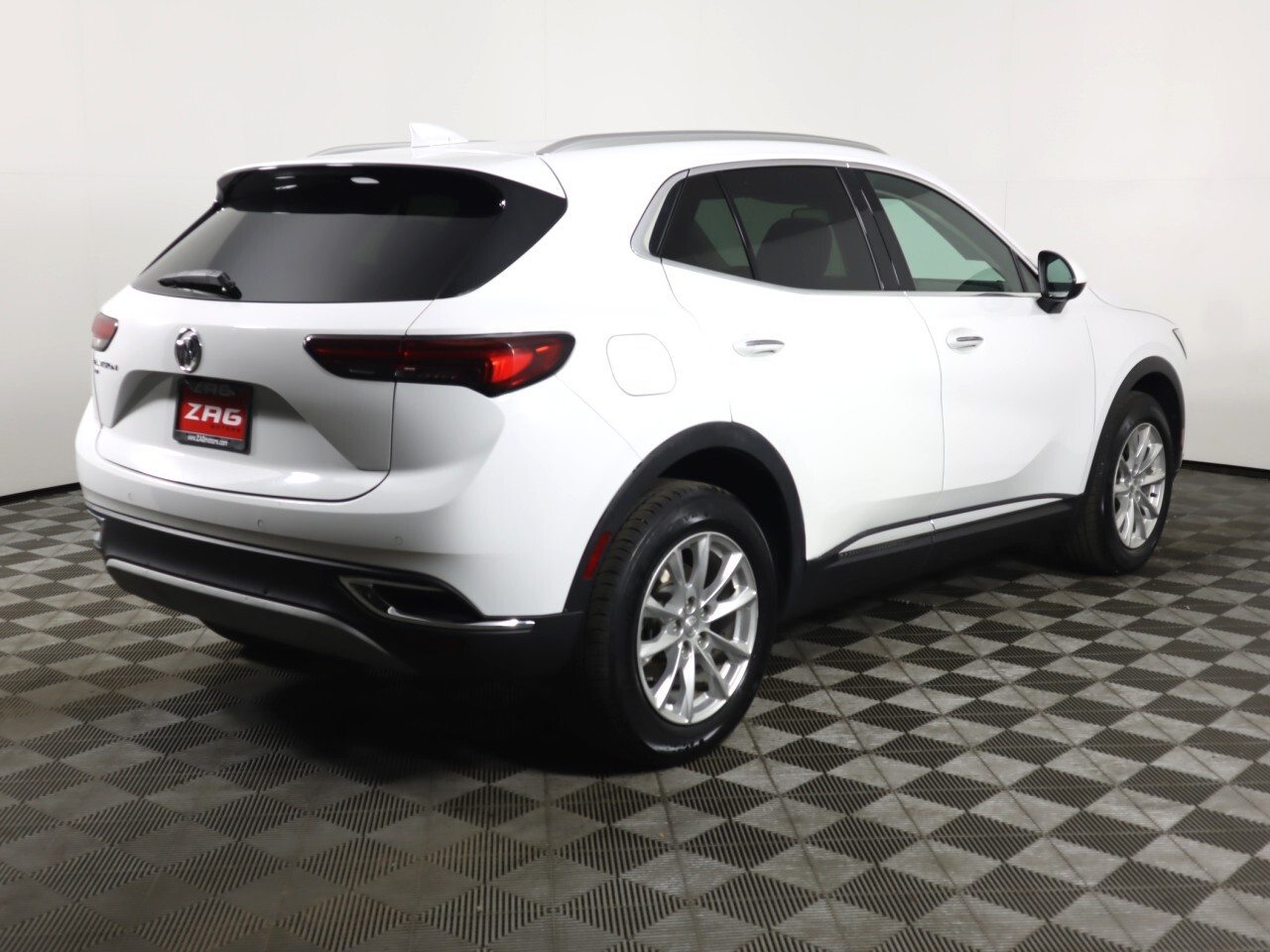 Vehicle image 4 of 40