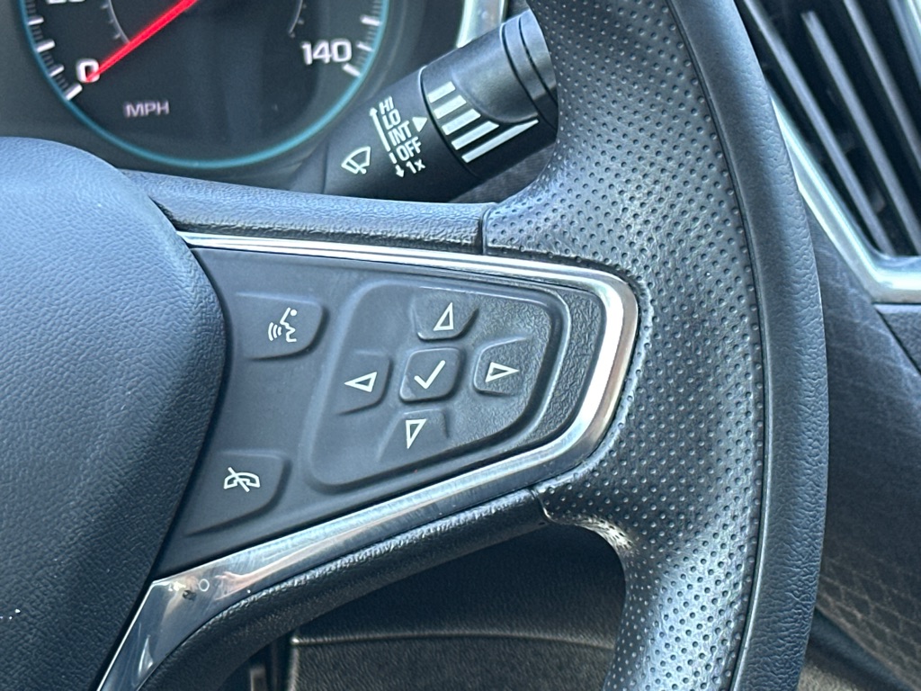 Vehicle image 38 of 43