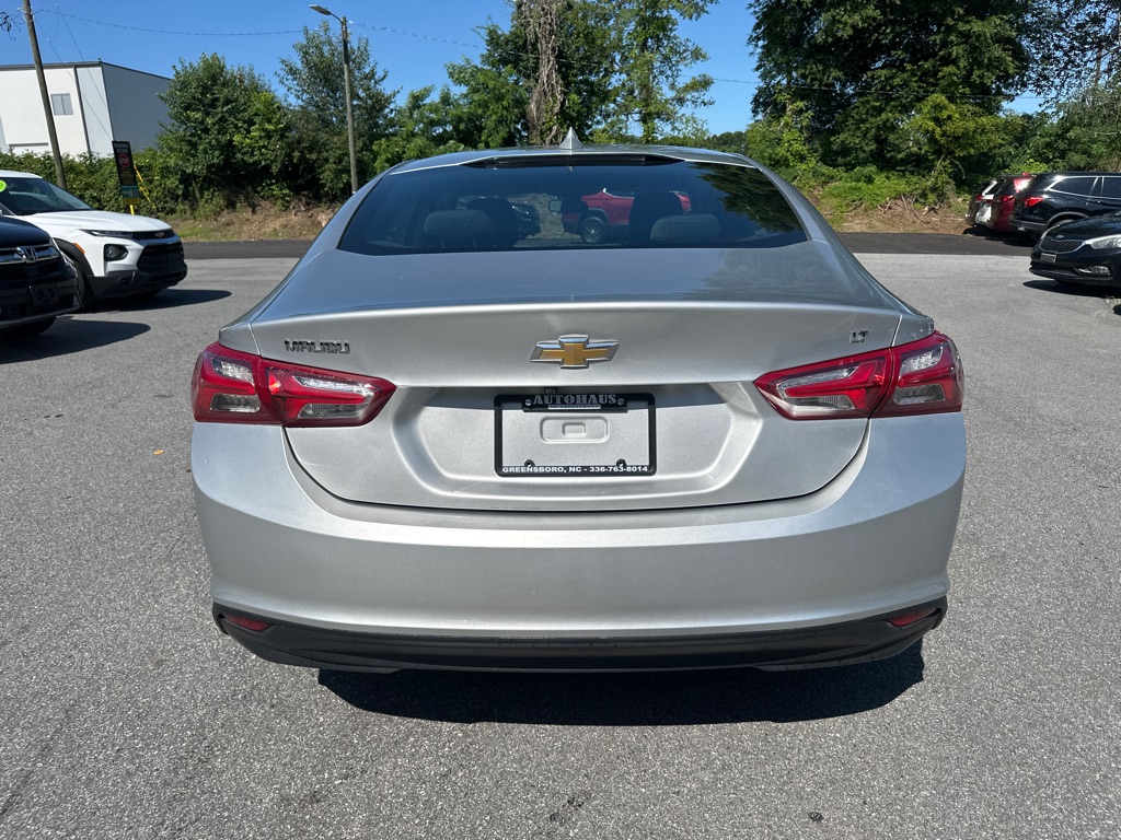 Vehicle image 7 of 43