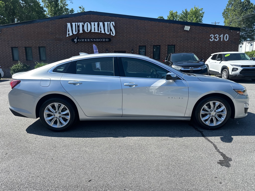 Vehicle image 4 of 43