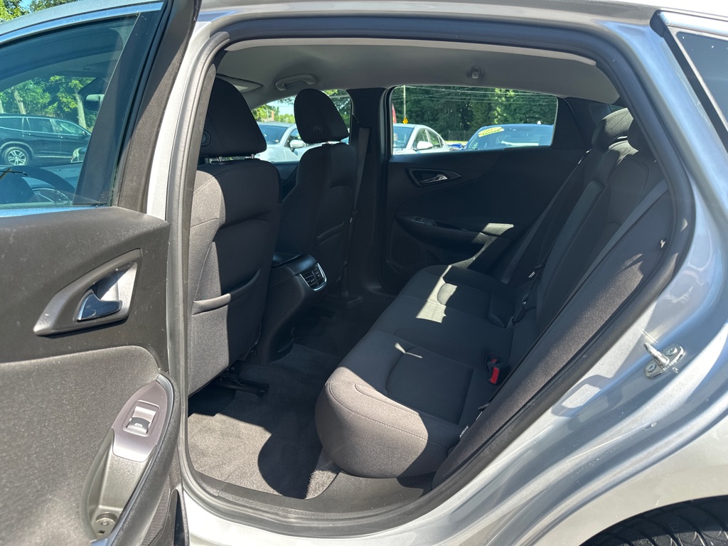 Vehicle image 40 of 43