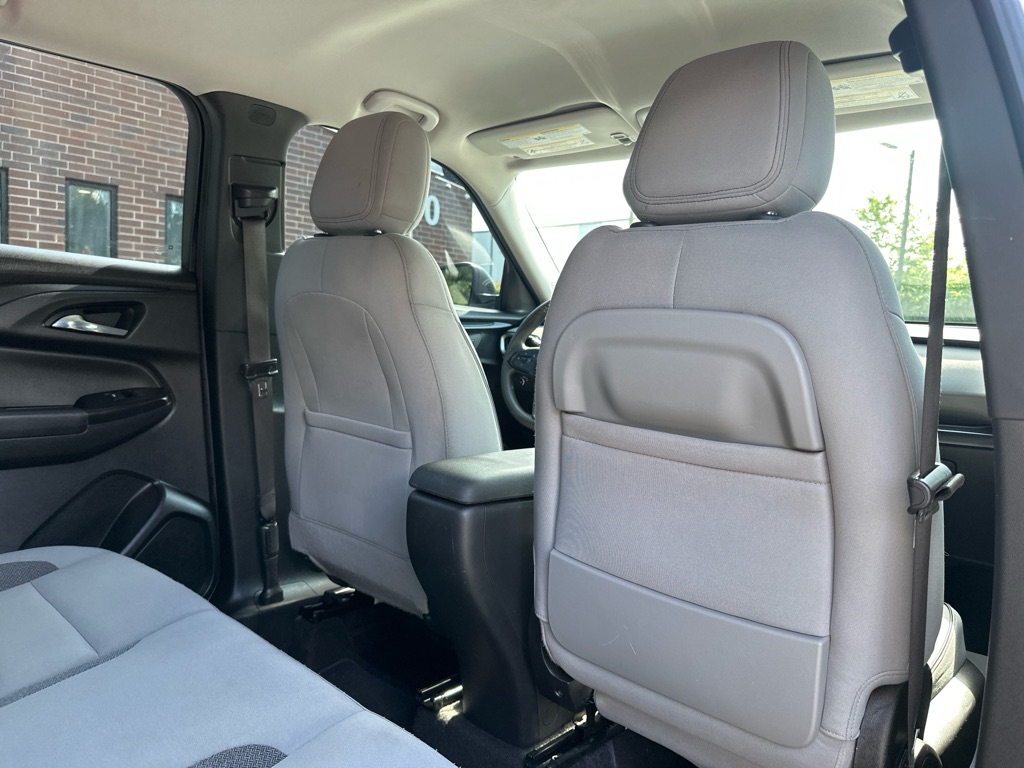 Vehicle image 16 of 37