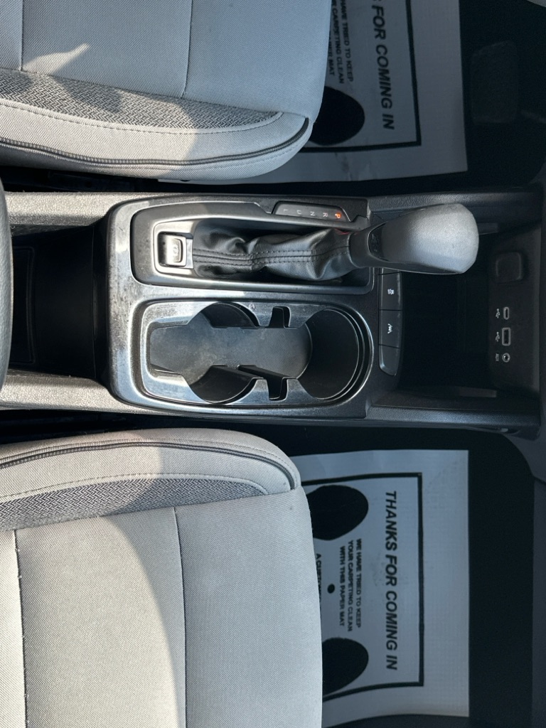 Vehicle image 24 of 37