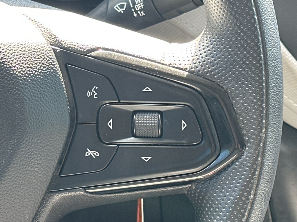 Vehicle image 21 of 37