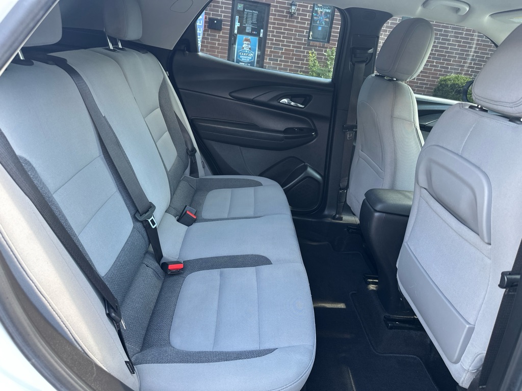 Vehicle image 15 of 37