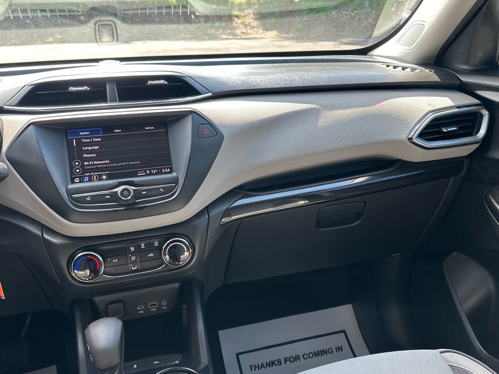 Vehicle image 26 of 37