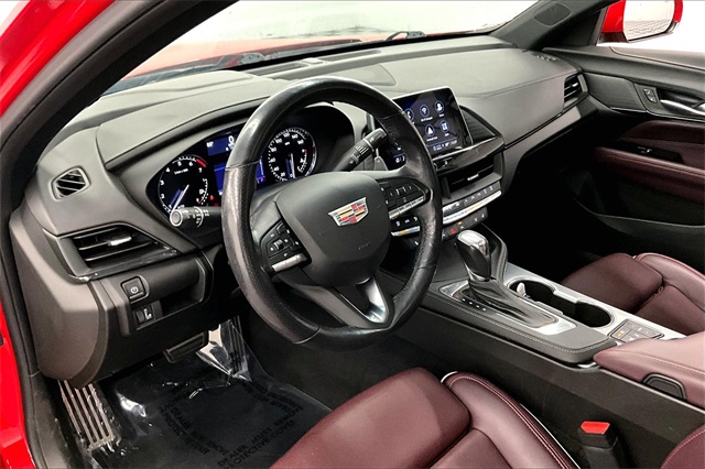 Vehicle image 13 of 38