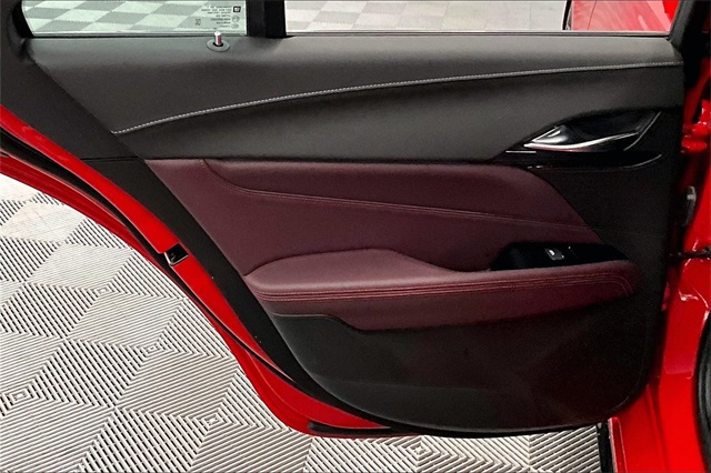 Vehicle image 27 of 38