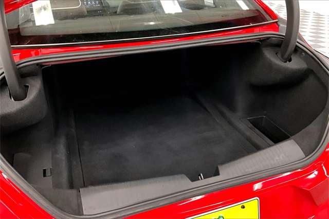 Vehicle image 8 of 38